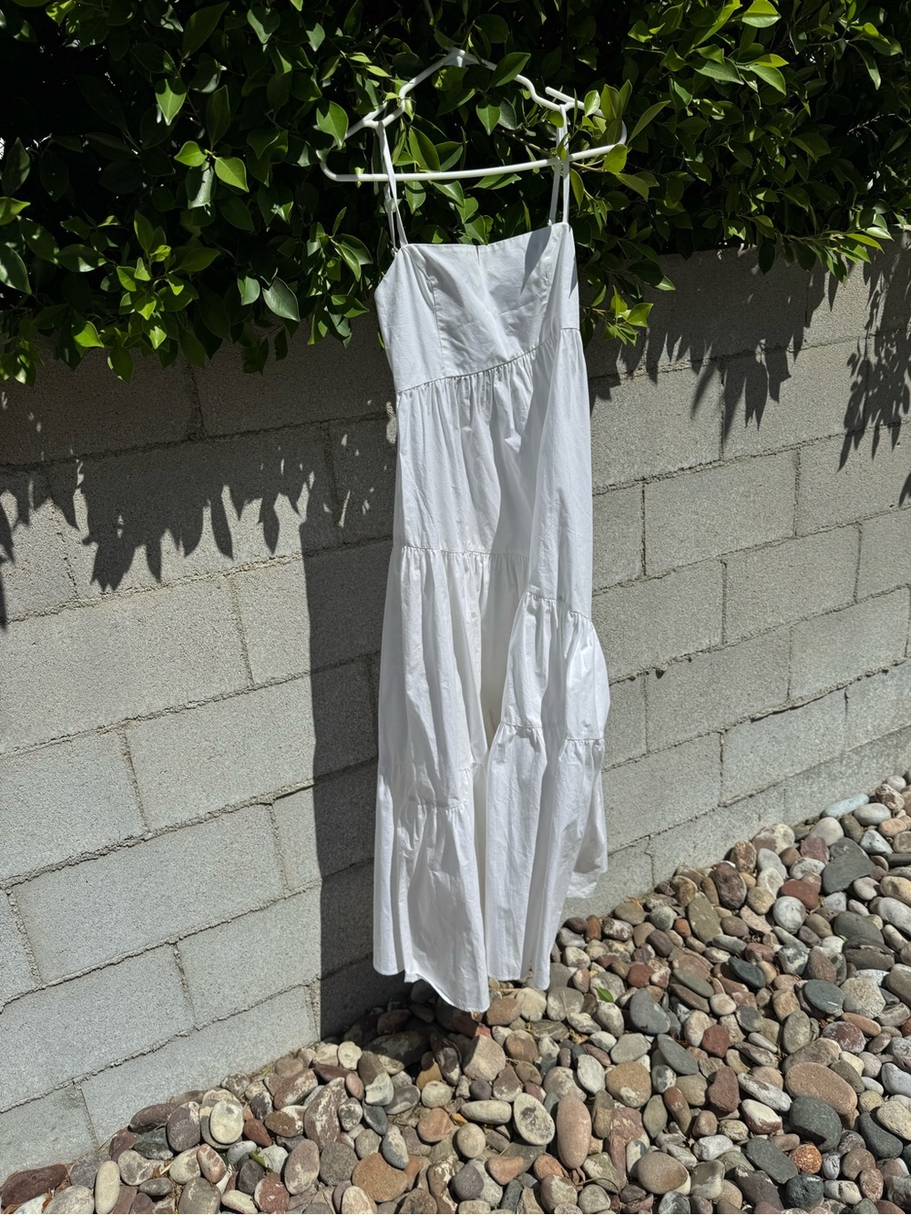 Modern Citizen White Spaghetti-Strap Tiered Maxi Dress - Picture 2 of 6